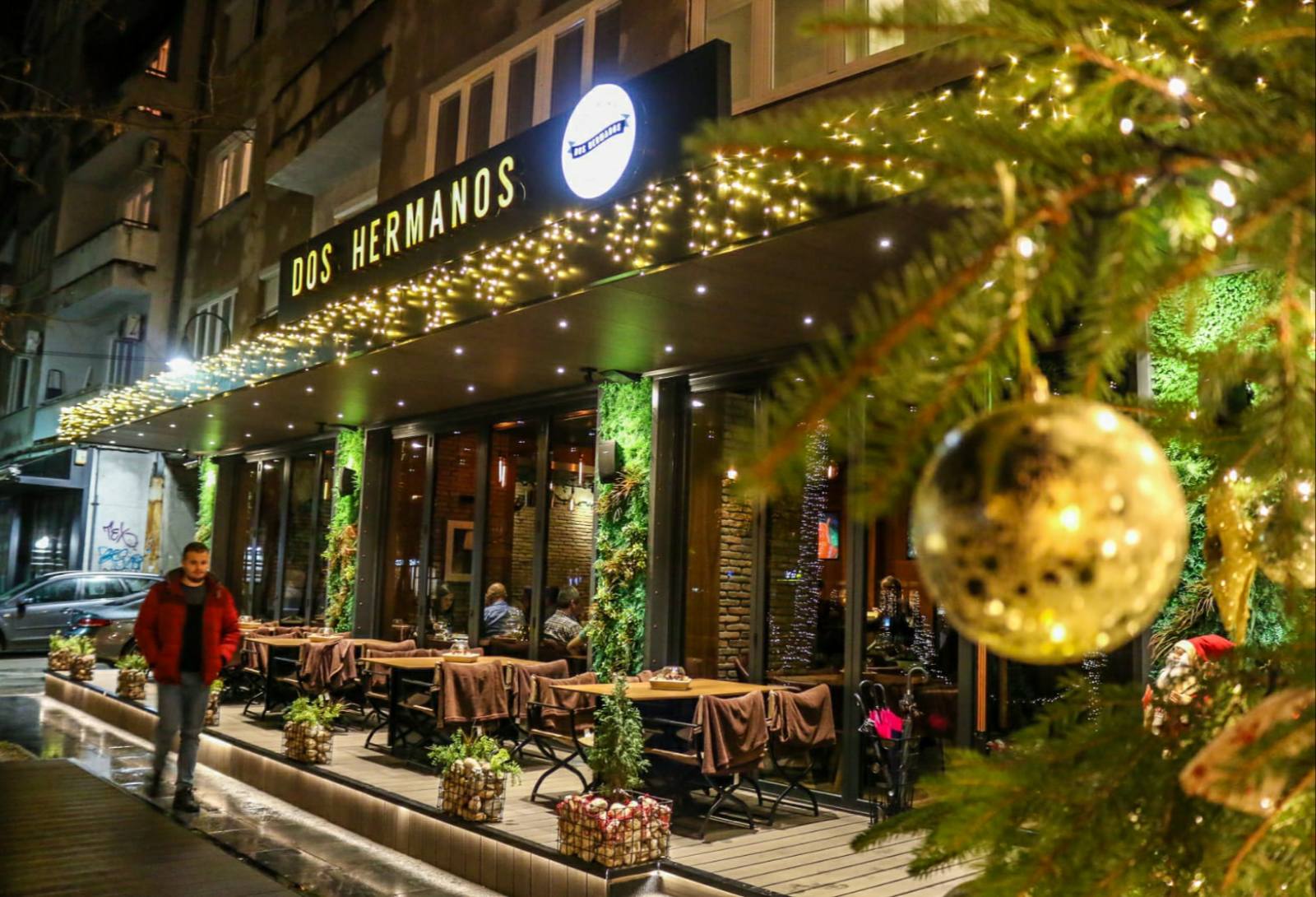 Feburar je mjesec ljubavi, restoran Dos Hermanos  je zajedno sa vama slavi